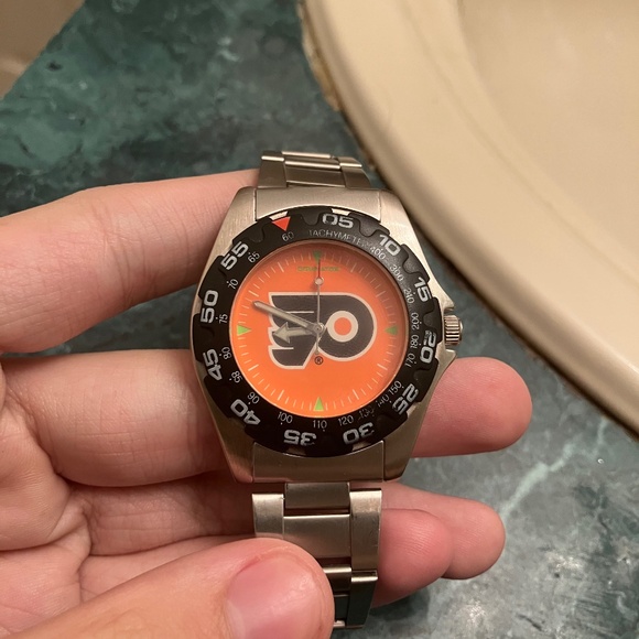 Philadelphia Flyers Dominator Watch For Parts Does Not Run - Picture 1 of 6